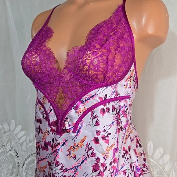 Victoria's Secret Floral & Purple Lace Nightgown Size Medium - Picture 2 of 7